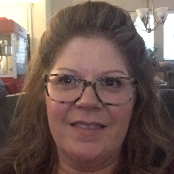 Meet your Posher, Alana - Picture 1 of 1